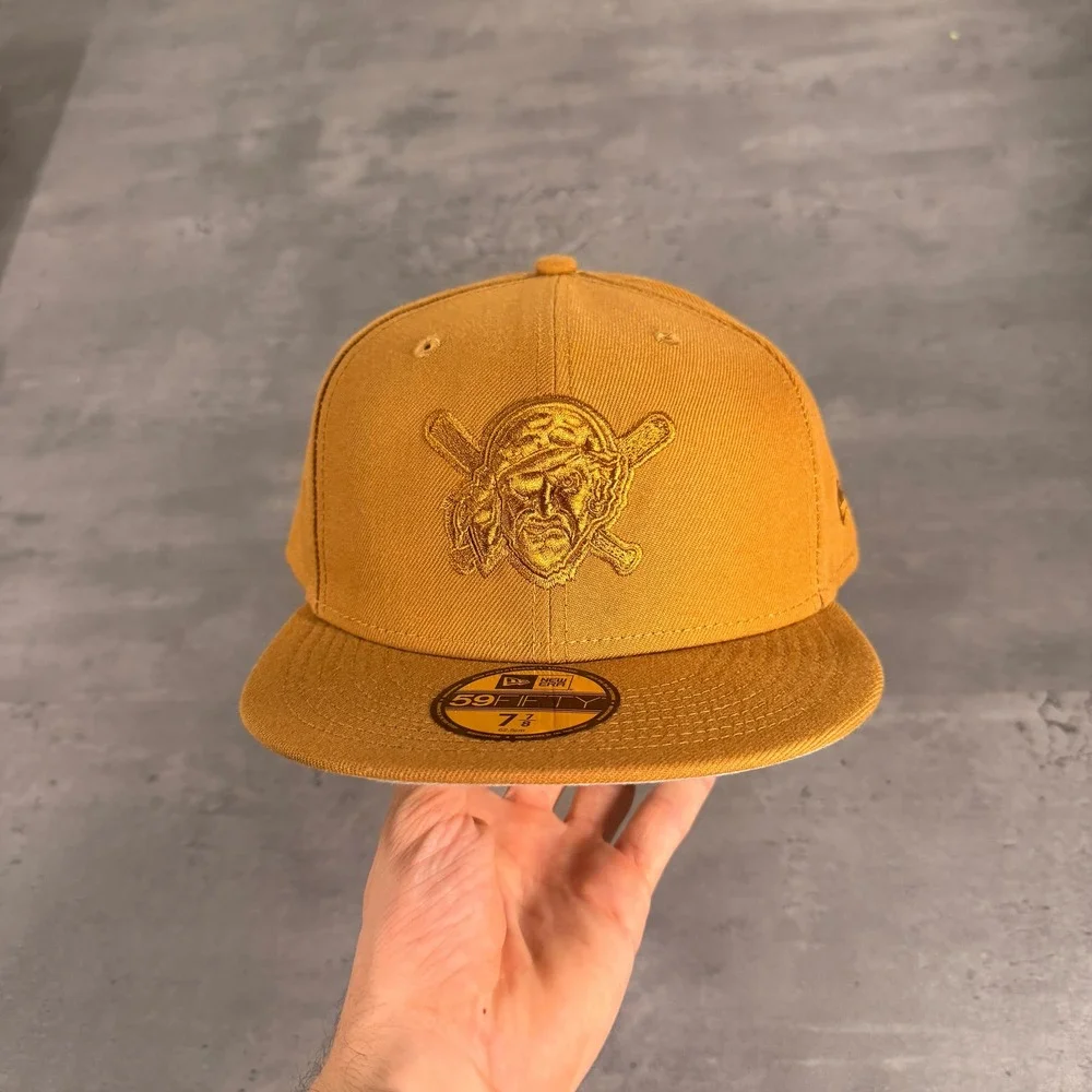 New Era Pittsburgh Pirates Hat‎ 7 7/8 Bronze Wheat Fitted Jolly Roger Logo Cap